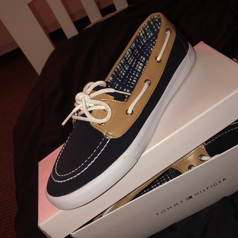 Tommy Hilfiger boat shoes
